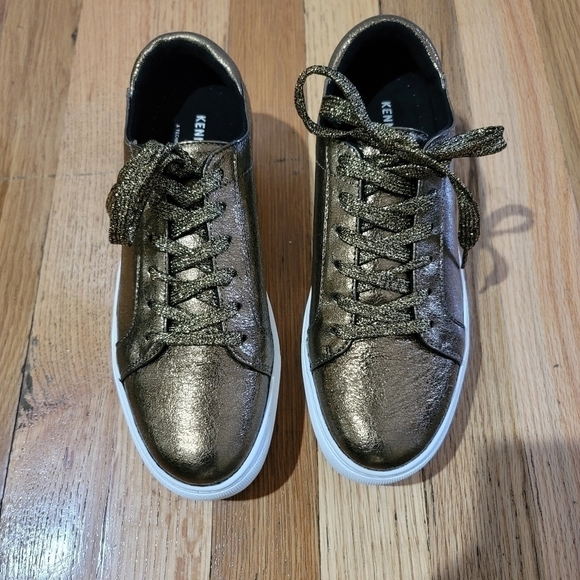 Kenneth Cole Abbey Sneakers - Picture 9 of 10
